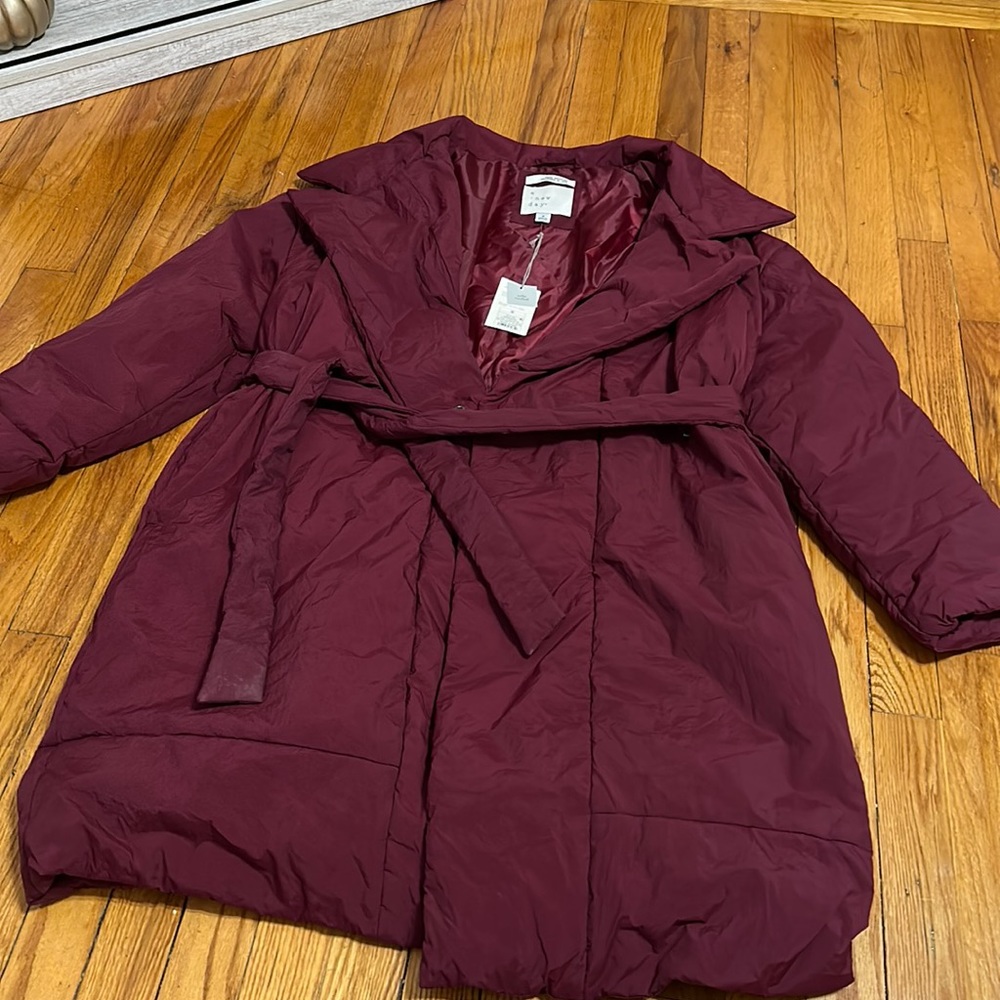 A new day womens water resistant maroon coat with tie NWT